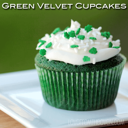 Green Velvet Cupcakes for St. Pattys Day 