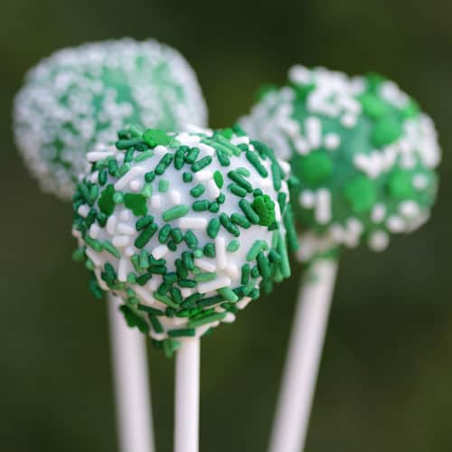 green velvet cake pops
