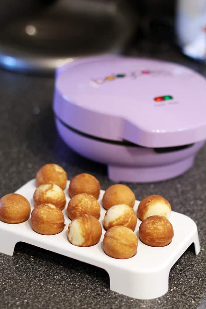 BabyCakes Pie Pop Maker - 6 Pie Pop Baker With Accessories