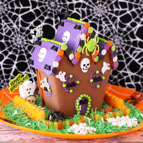 halloween gingerbread house