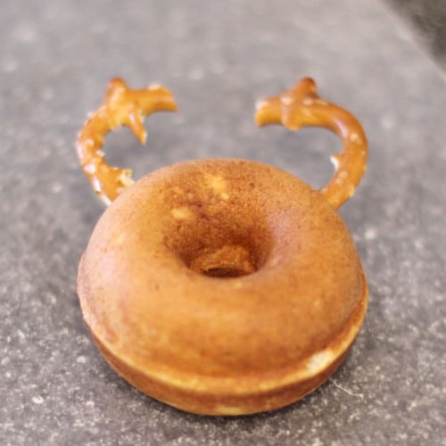 making reindeer donuts