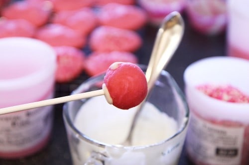 how to make pink cake pops