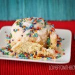 Birthday Cake Cinnamon Rolls-8011