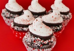 PEEPS Holiday Cupcakes by Love From The Oven PEEPS Holiday Cupcakes by Love From The Oven