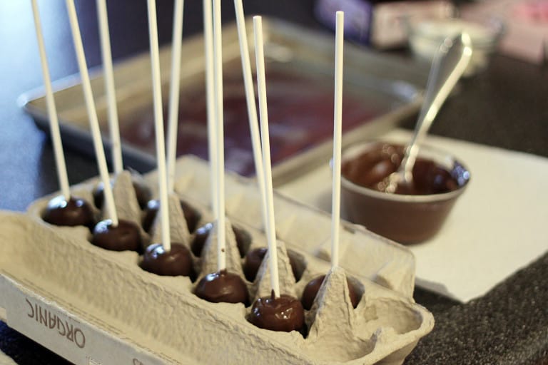 Cupcake Pops Using My Little Cupcake Cake Pop Mold • Love From The Oven