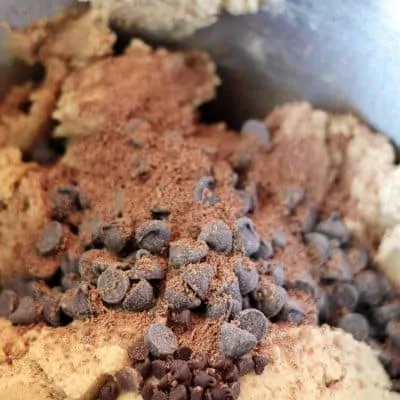 levain bakery chocolate chip cookie dough