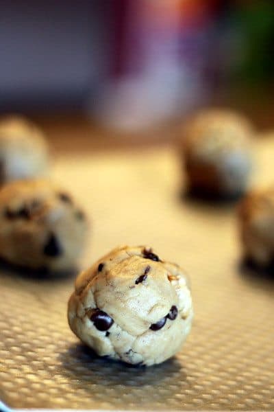 levain bakery cookie dough copy cat recipe balls of cookie dough