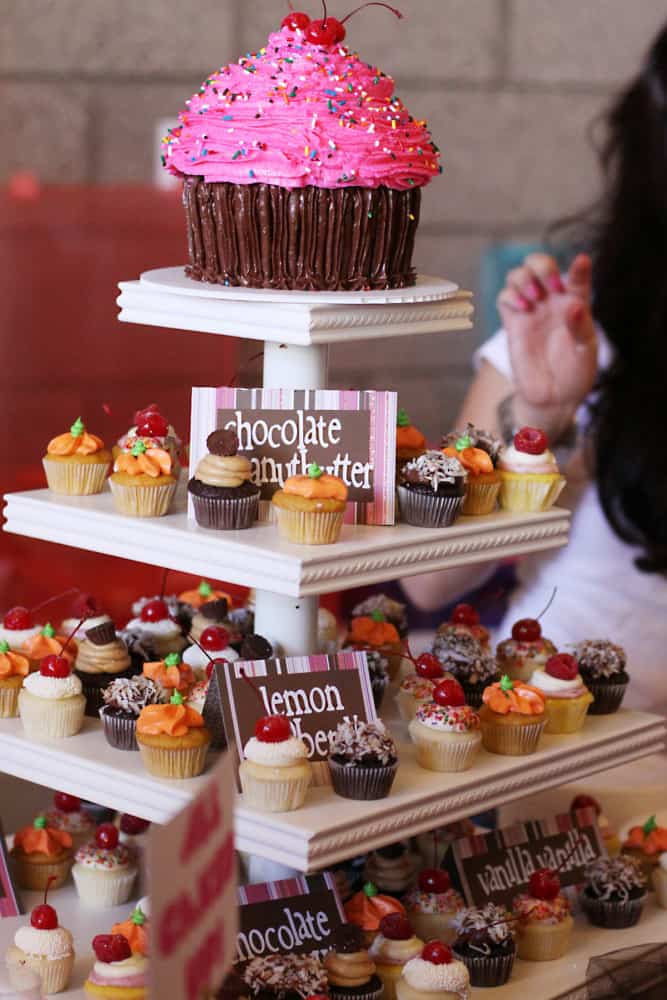 cupcake love in 13 Love From The Oven