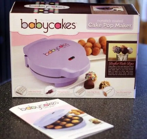 Babycakes CP-12 Cake Pop Maker, 12 Cake Pop Capacity, Purple