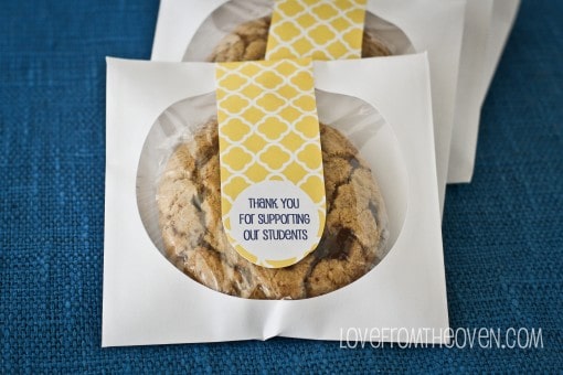 bakery style chocolate chip cookies cookie favor packaging love cookie packaging ideas