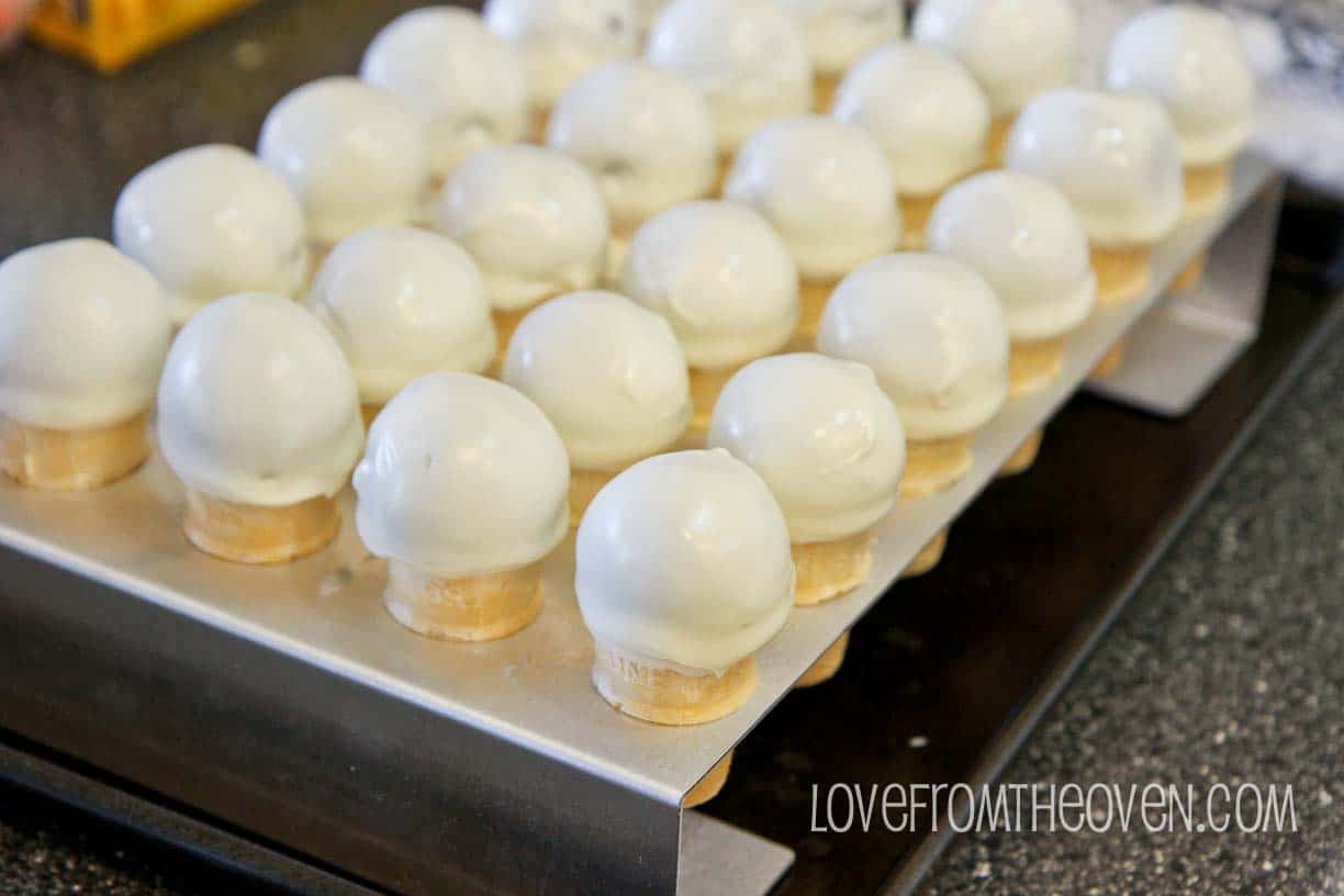 No Bake Oreo Cake Pop Cones For Halloween • Love From The Oven