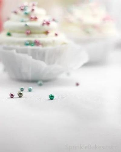 Sparkling Champagne Cupcakes by Sprinkle Bakes
