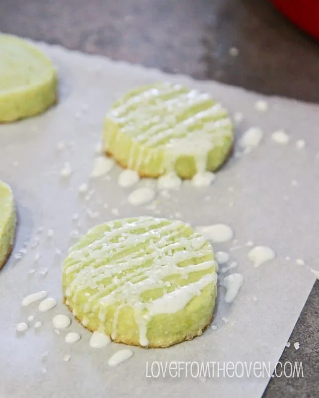 Margarita cookies with drizzled frosting