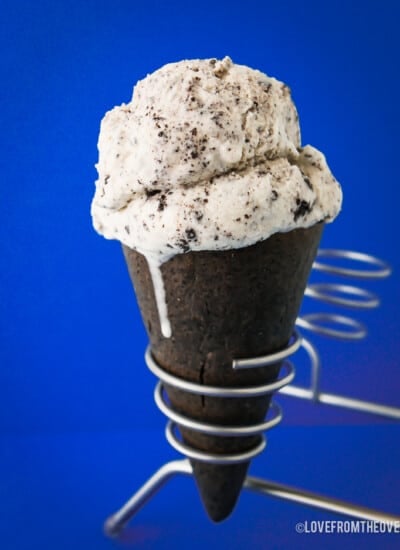 A photo of a cookies and cream ice cream cone made in a cuisinart ice cream recipe.