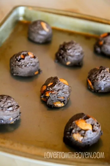 Dark Chocolate Almond Cookies-5