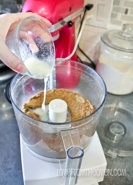 Mini Pumpkin Cheesecakes With Gingersnap Crust-2