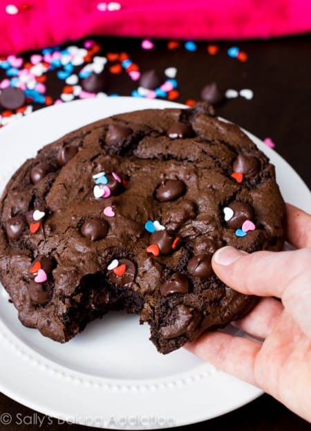 XXL Chocolate Cookies