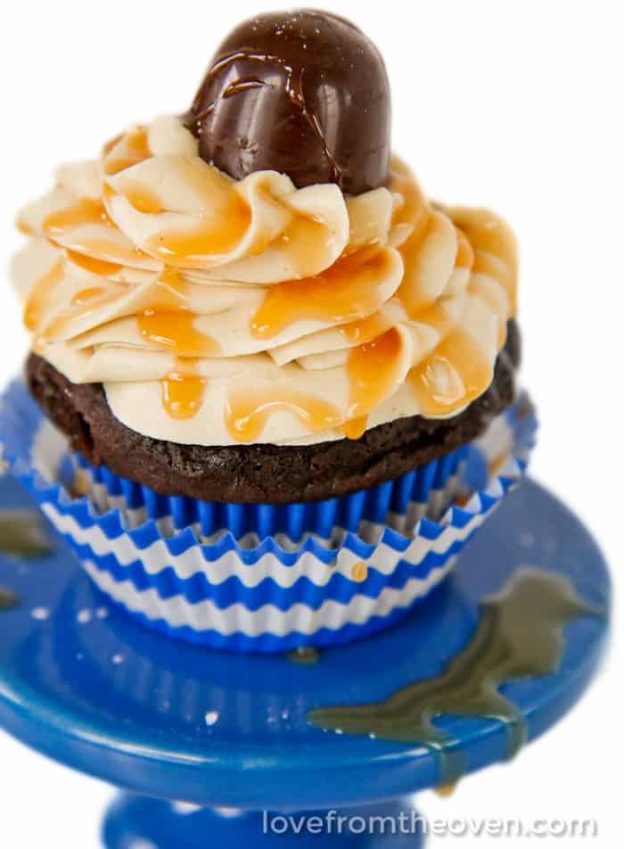 Peanut Butter Caramel Chocolate Cupcakes