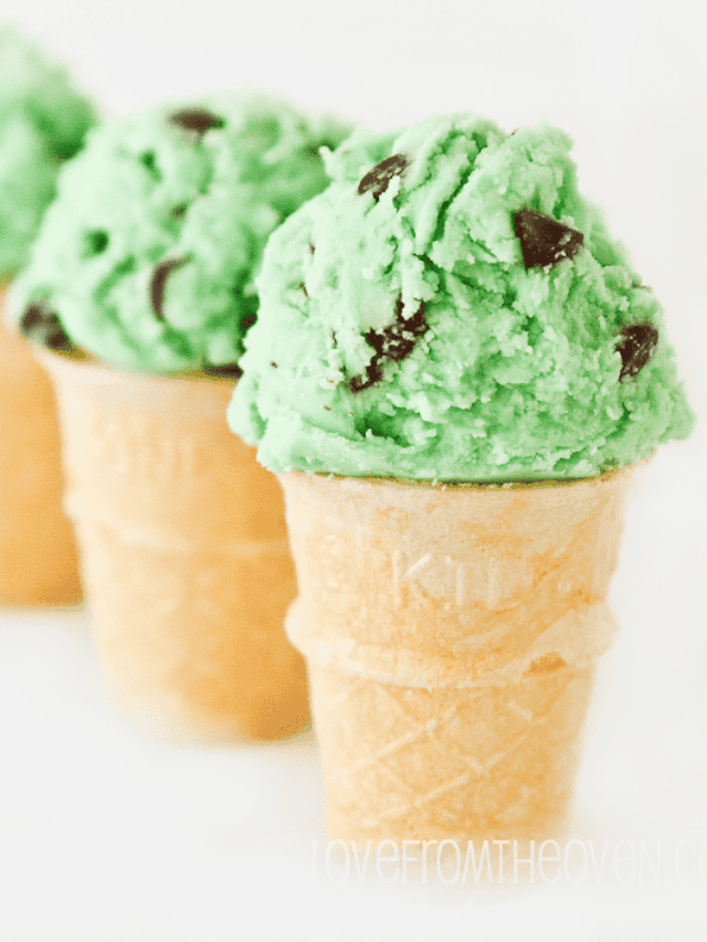 Mint Chocolate Chip Frosting Cones