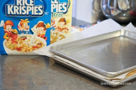 Rice Krispies Treats Mini Cakes_-3