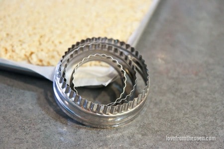 Rice Krispies Treats Mini Cakes_-5