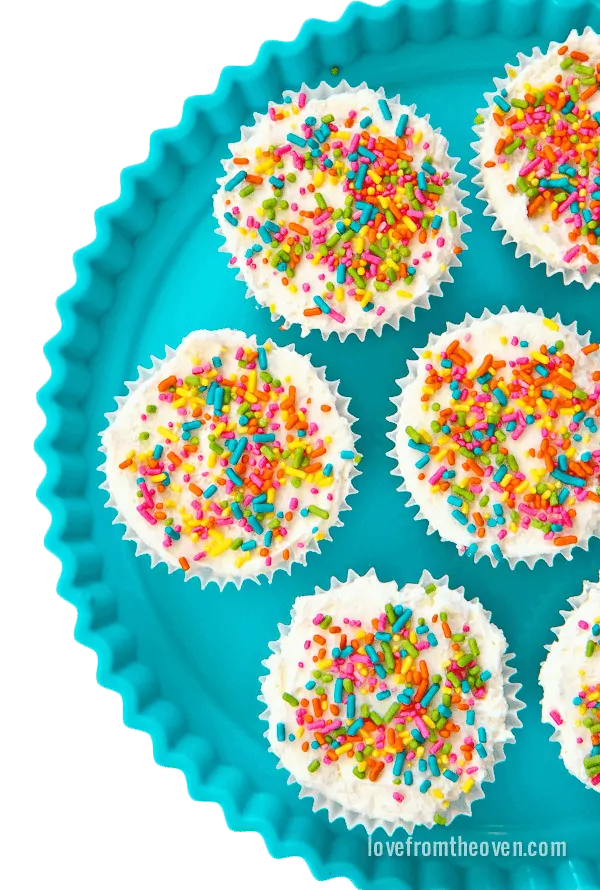Mini Cookie Cheesecakes