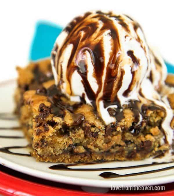 Peanut Butter Chocolate Chip Cookie Bars