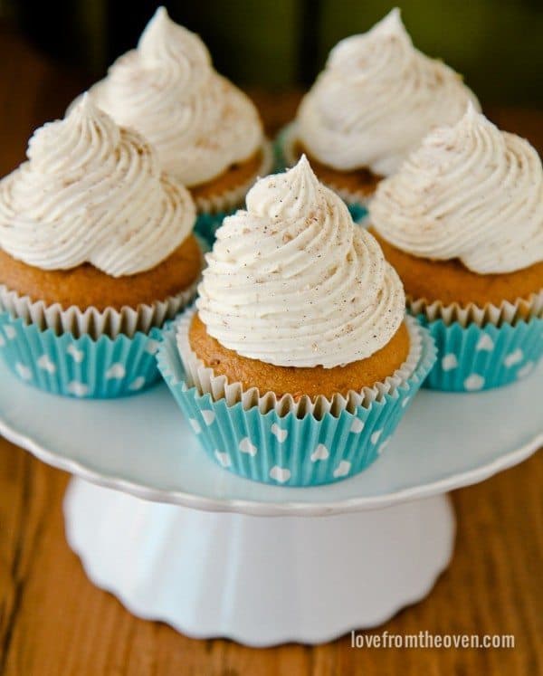 Pumpkin Cupcakes With Cinnamon Sugar Cream Cheese Frosting