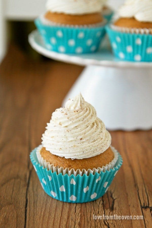 Pumpkin Cupcakes With Cinnamon Sugar Cream Cheese Frosting