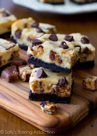 Snickers Cheesecake Bars