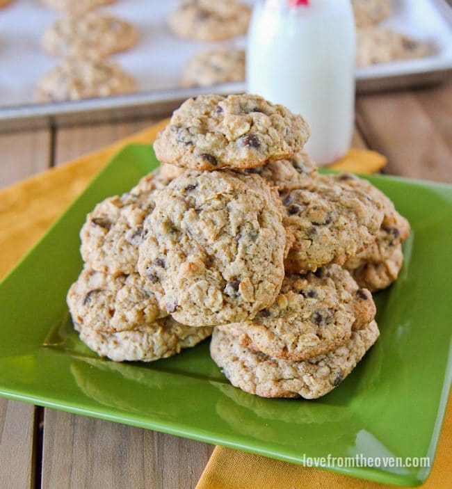 Oatmeal Chocolate Chip Cookies