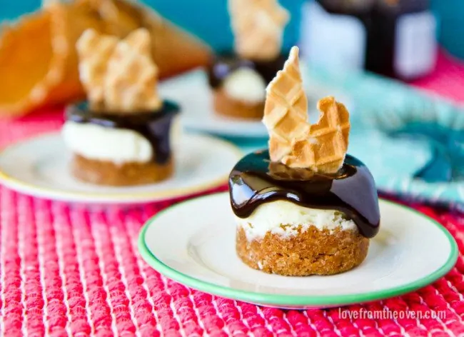 Mini Cheesecakes With Waffle Cone Crusts