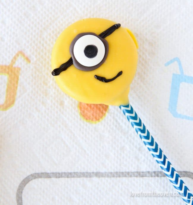 Minion Pops