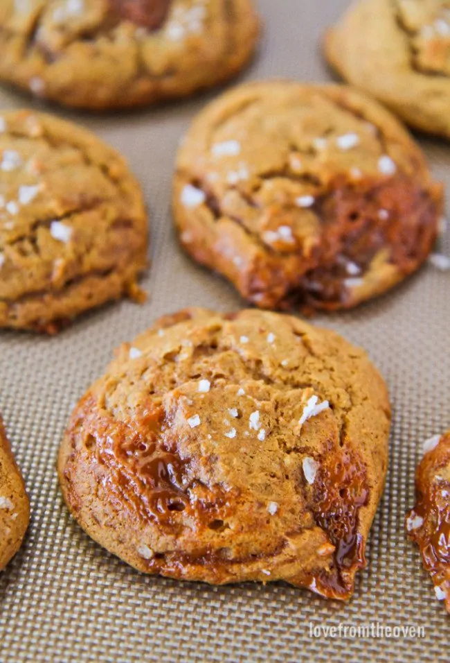 Pumpkin Caramel Cookies