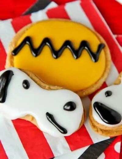 Easy Snoopy And Charlie Brown Cookies For The New Peanuts Movie