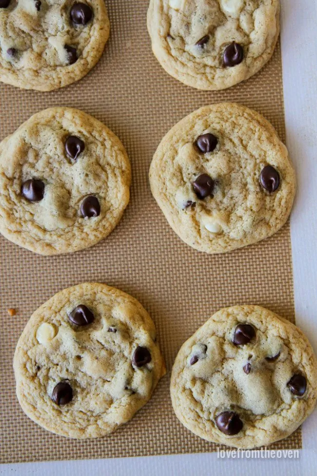 Dark And White Chocolate Chip Cookies