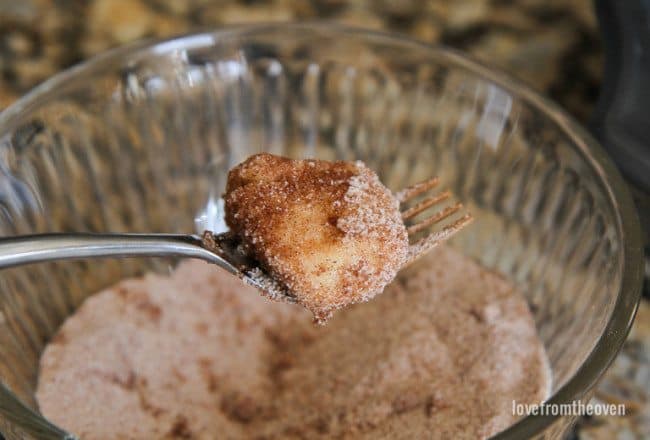 Cinnamon Pull Apart Bread (20 of 30)