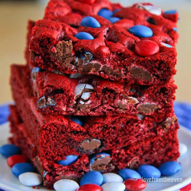 Red Velvet Cookie Bars