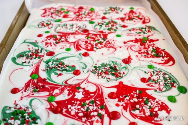 Pretty Easy Peppermint Bark 