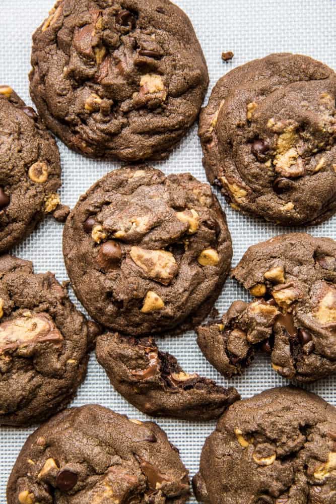 Chocolate Peanut Butter Cookies • Love From The Oven