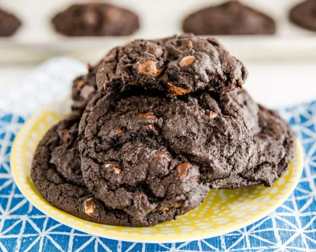 Chocolate Almond Cookies