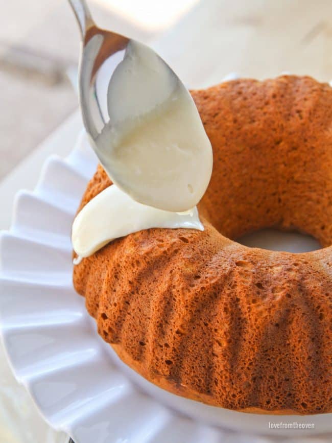 One Bowl Pumpkin Bundt Cake