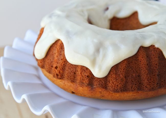 Easy Pumpkin Cake With Cream Cheese Frosting