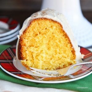 Easy Eggnog Cake Recipe