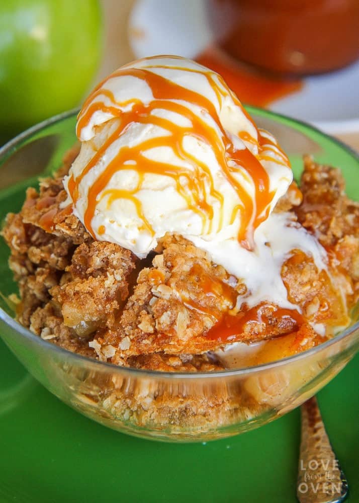 How To Make Apple Crisp - Love From The Oven