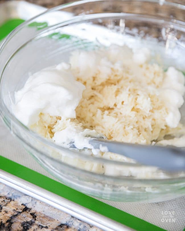 Egg whites in coconut macaroon recipe