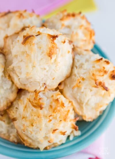 Macaroons made with coconut and sweetened condensed milk
