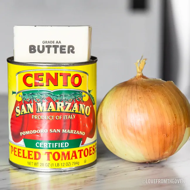 Ingredients for tomato sauce