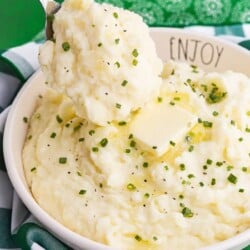 A bowl of mashed potatoes