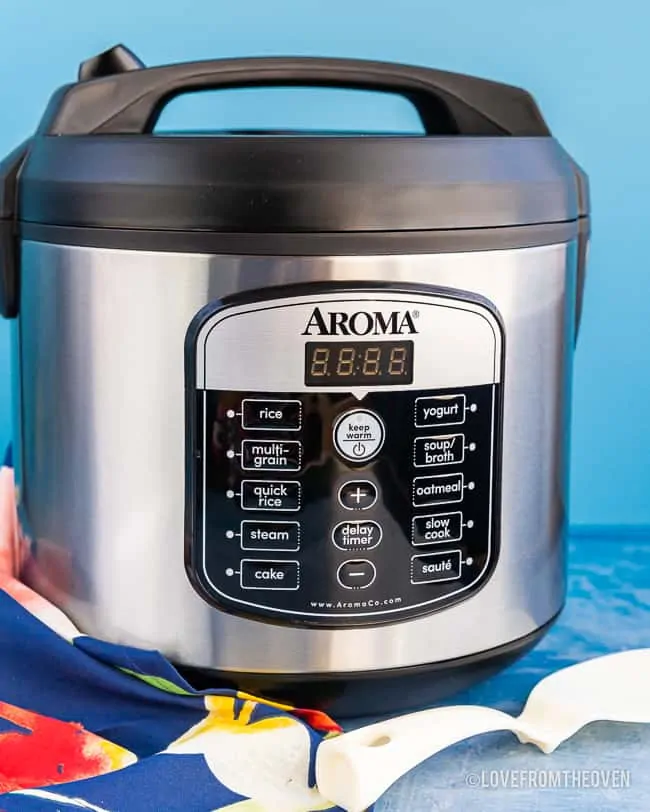 Aroma Rice Cooker with a blue background